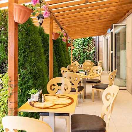 Garden Of Eden Complex Szveti Vlasz