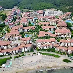 комплекс райска градина Хотел Свети Влас