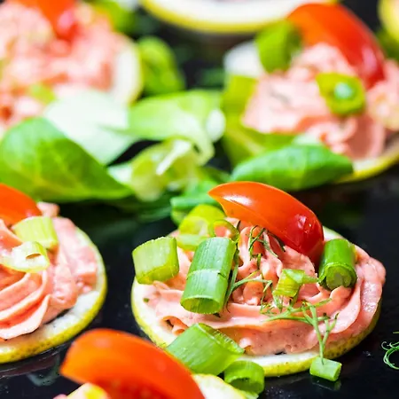 فندق Garden Of Eden Complex 5*