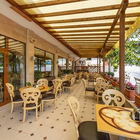 ガーデン オブ エデン コンプレックス