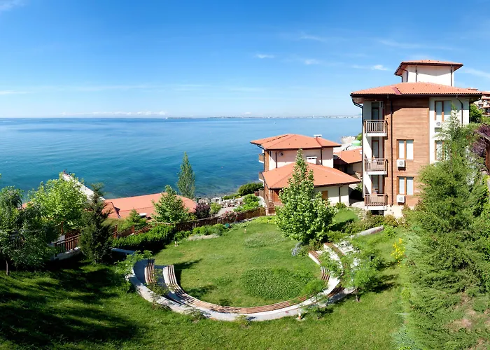 Garden Of Eden Complex Hotel